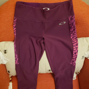 Oakley Capri Athletic Leggings